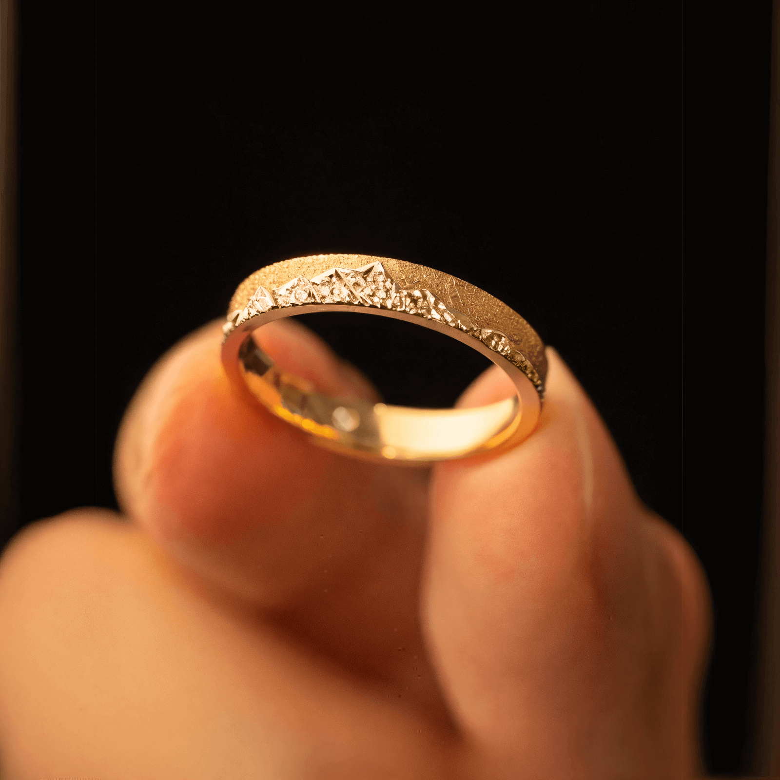 【Mont Blanc】 Hand-Engraved Mount Mens/Womens Wedding Ring