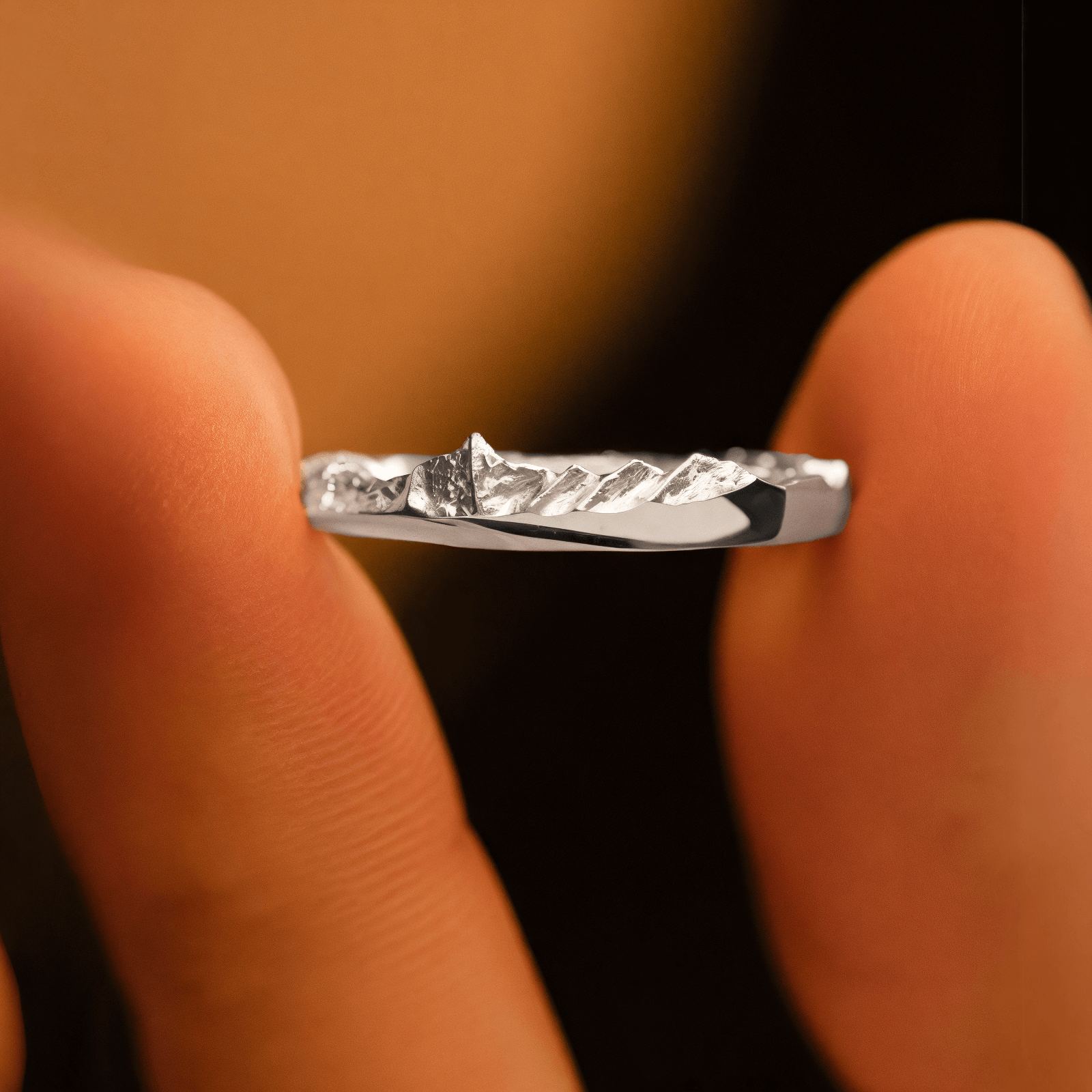 【Mt. Whitney】 Hand-Engraved Mount Mens/Womens Wedding Ring