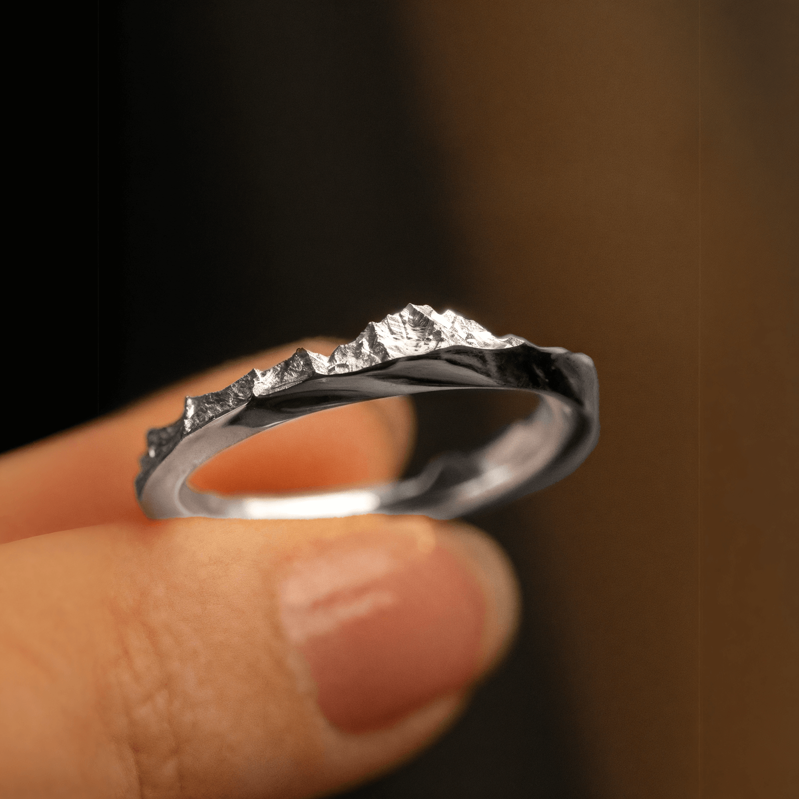 【Mt. Rainier】 Hand-Engraved Mount Mens/Womens Wedding Ring