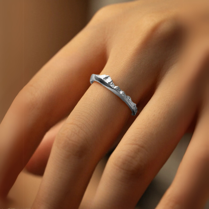 【Everest Summit】Hand-Engraved Mount Mens/Womens Wedding Ring