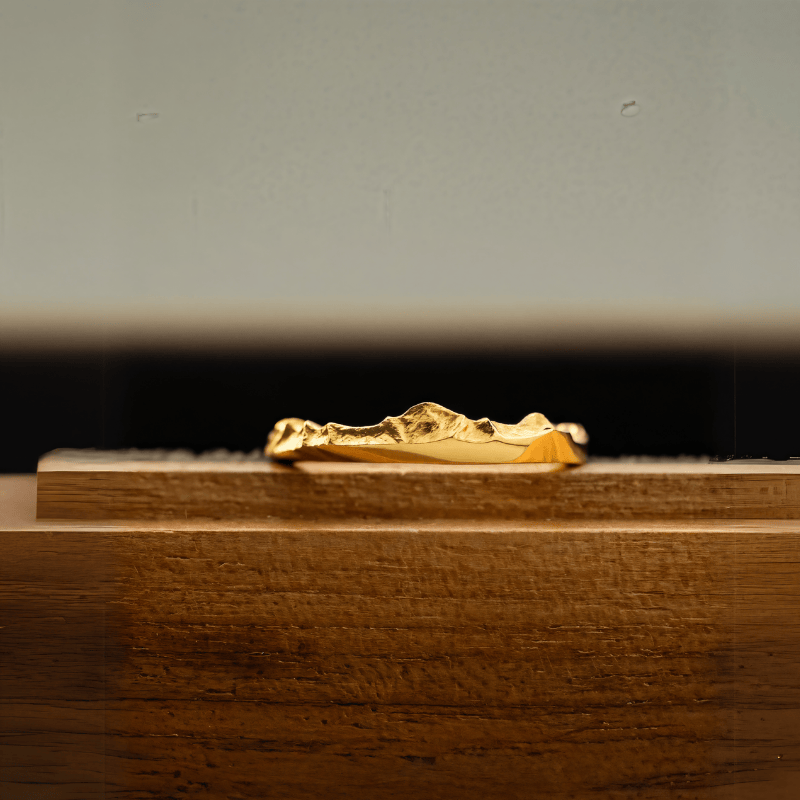 【Mt. Denali】Gold Hand-Engraved Mount Wedding Ring