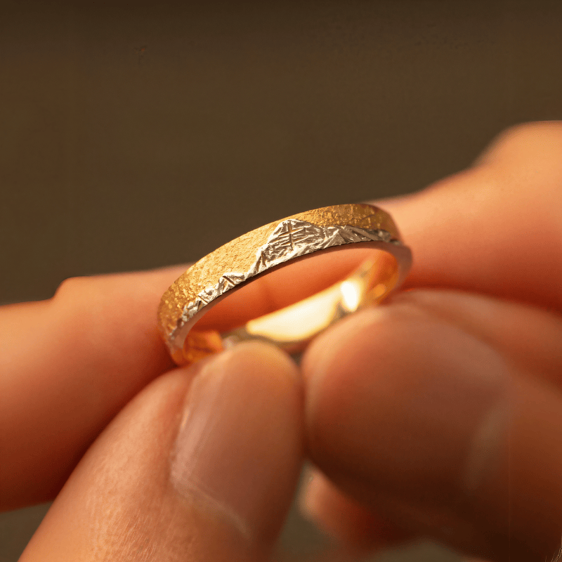 【Mt. Denali】 Gold Hand-Engraved Mount  Wedding Ring