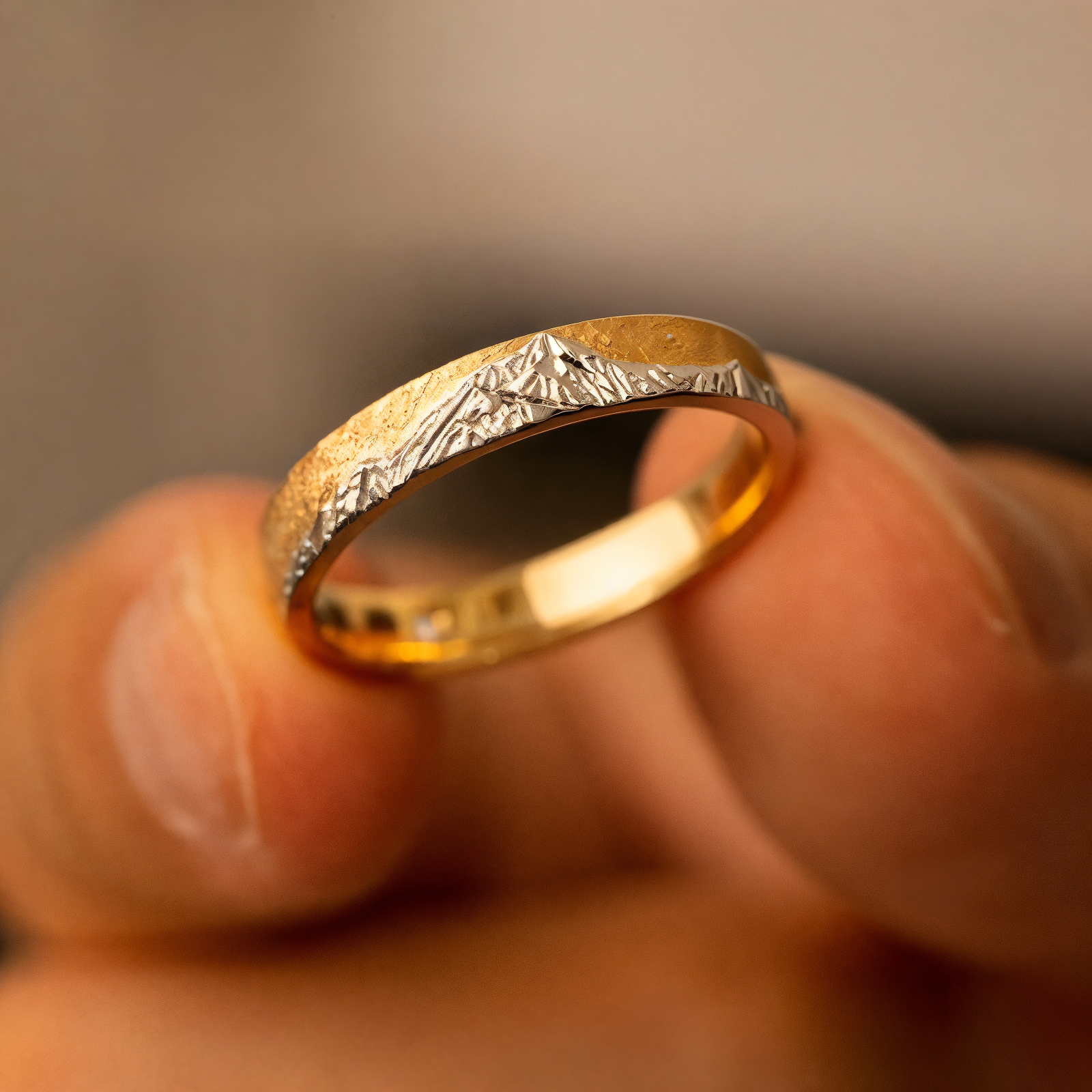 【Everest Summit】 Gold Hand-Engraved Mount Everest Wedding Ring