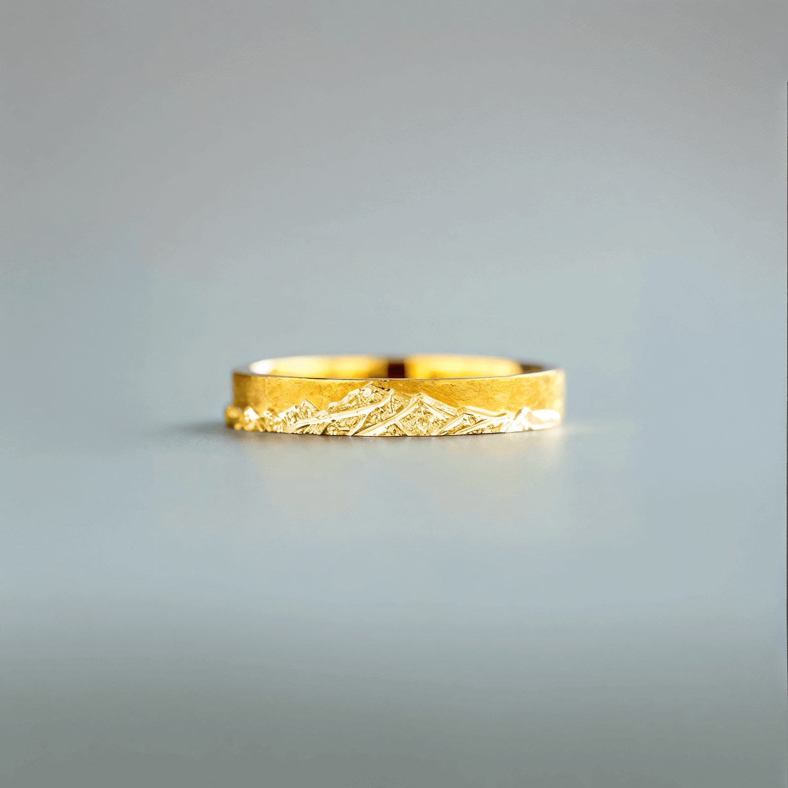 【Mt. Shasta】Hand-Engraved Mount Mens/Womens Wedding Ring